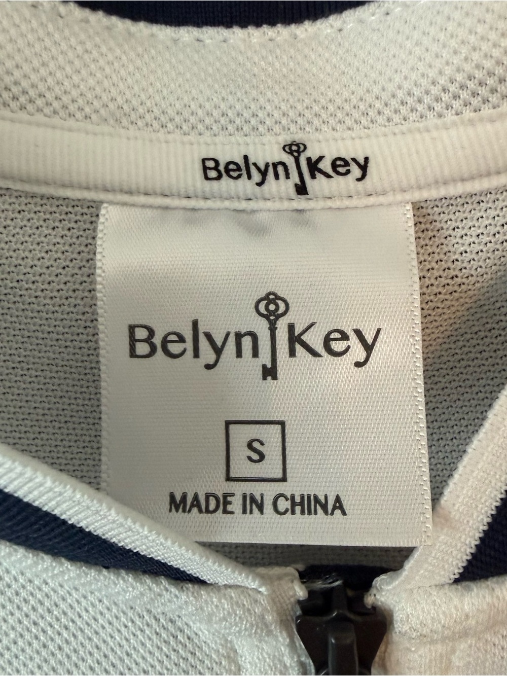 ⛳️ Belyn Key Sleeveless Zip Mock Neck Golf Polo White Navy Size Small NWT - Picture 7 of 9